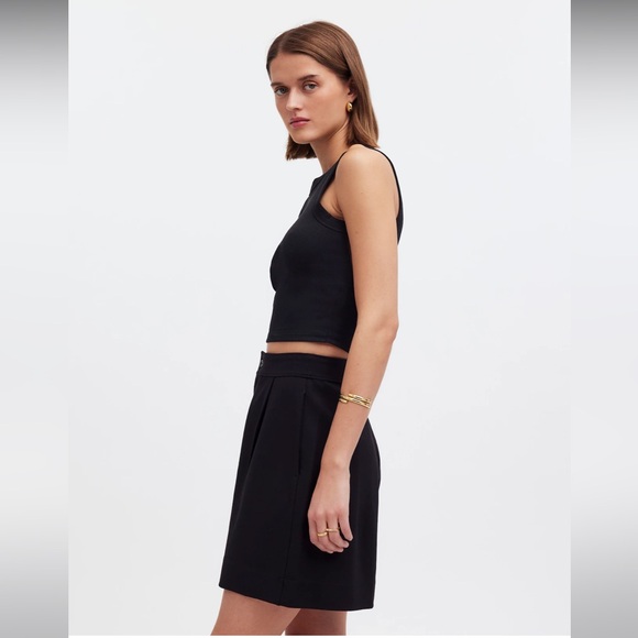 Madewell Black Pleated Short in Ponte - Picture 3 of 12